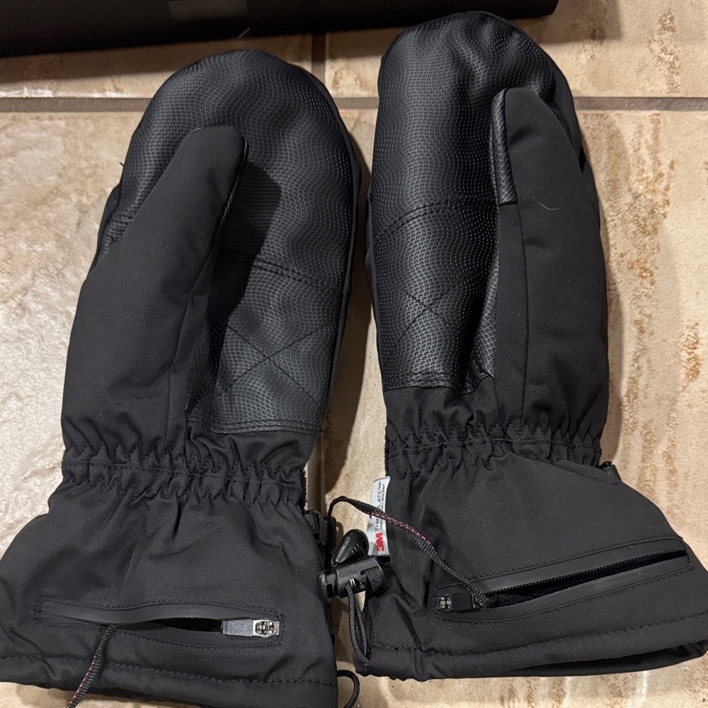 Black Heated Gloves - Picture 3 of 4